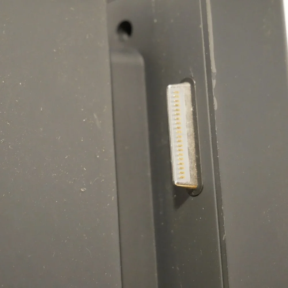 Surface Pro 3 Docking Station Model 1664 only (no charger) - 3‎